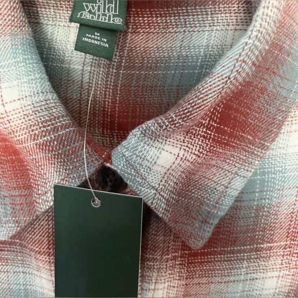 ❄️ NWT Women’s Medium Wild Fable Red & White Checkered Button-Down Top & Pockets - Picture 3 of 7